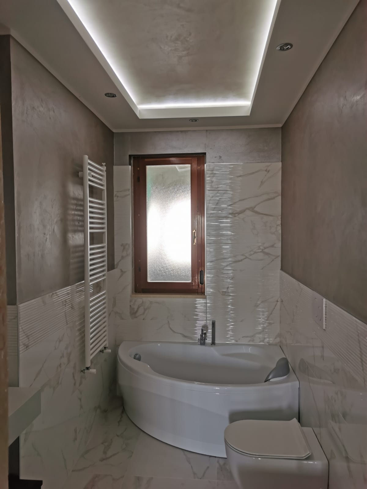 arredo bagno sanitari vasche e docce centro ceramiche colaianni Brindisi 