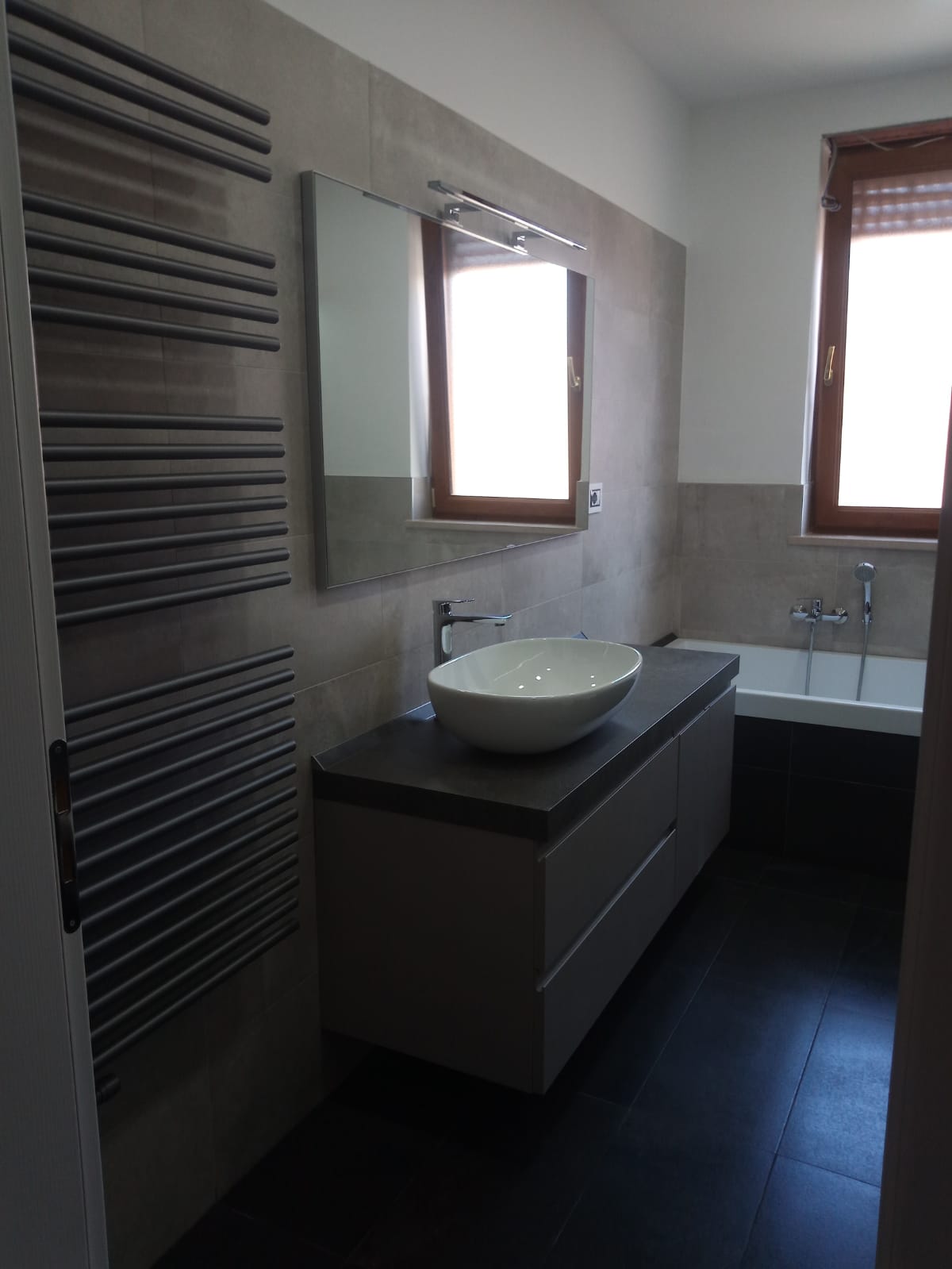 rivestimenti bagno sanitari vasche e docce centro ceramiche colaianni Brindisi 